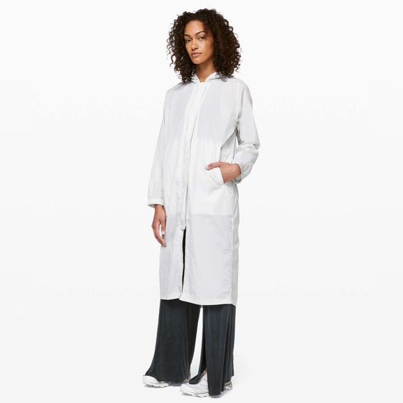 Lululemon The Lab Verdante Coat in Vapor White Size 6 Jacket Midi Shell - Picture 2 of 13